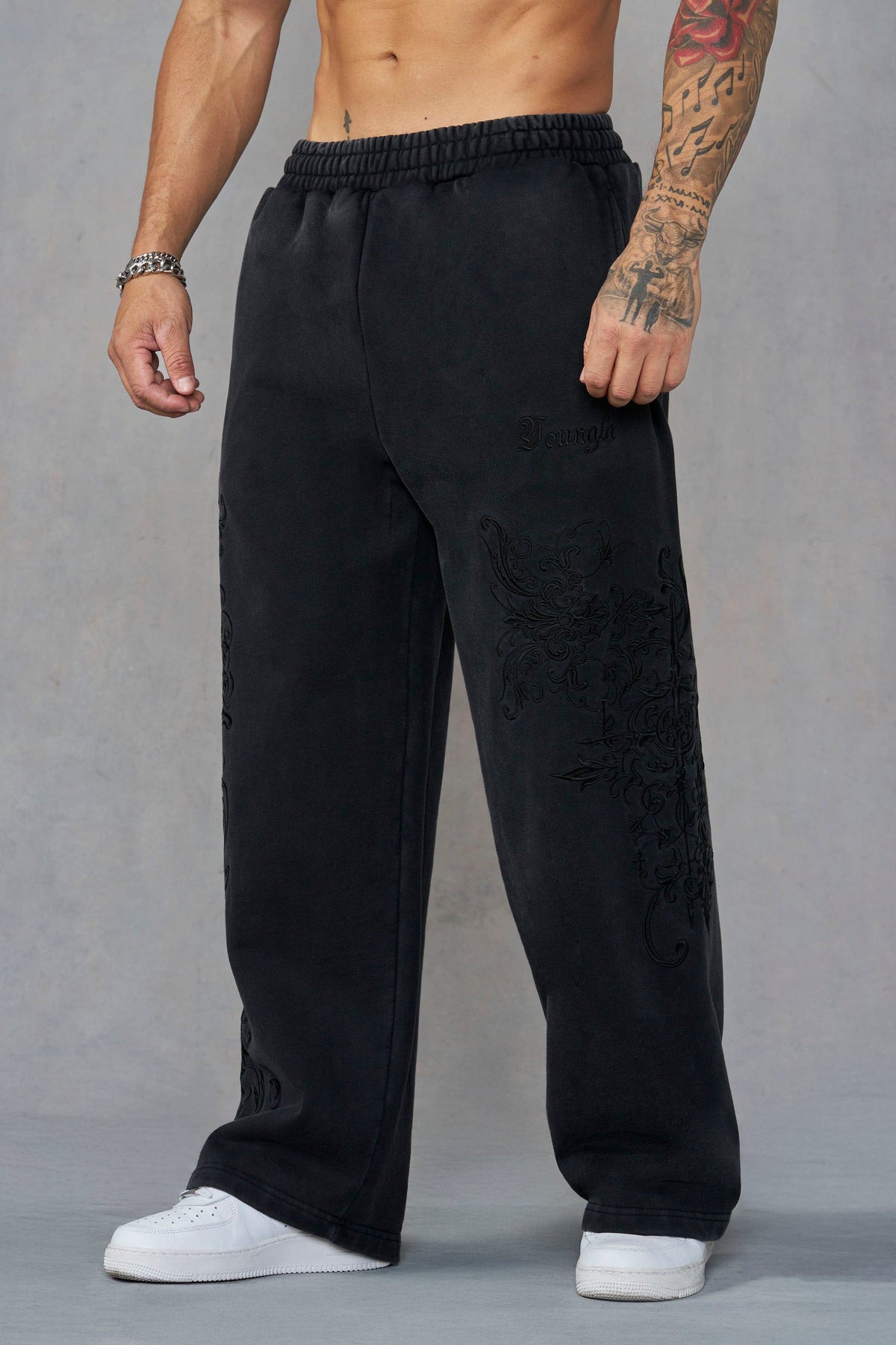 2061 - Threadmark Sweats